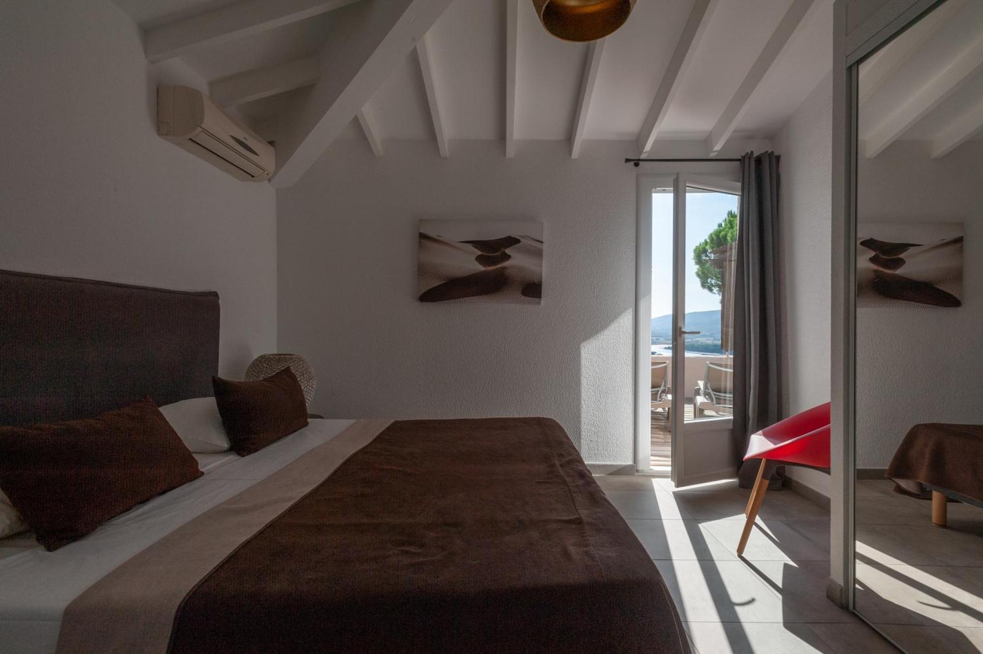 Appartement Marina Di Santa Giulia بورتو فيكشْيو المظهر الخارجي الصورة